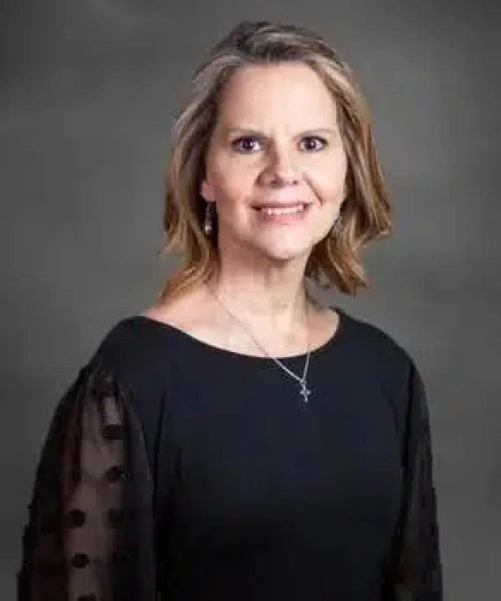 Jennifer Matus headshot